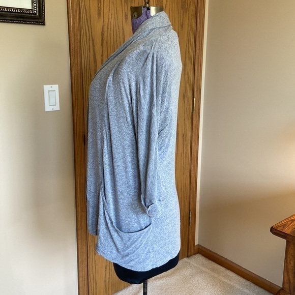 🦄 𝅺Tea n Rose Thin Gray Draped Cardigan with Pockets Medium - Picture 2 of 10